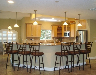 601 Palm Avenue - Photo Thumbnail 4