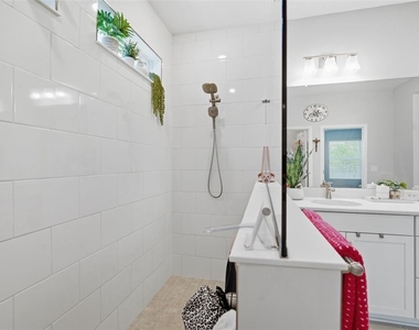 31477 Westbury Estates Avenue - Photo Thumbnail 39