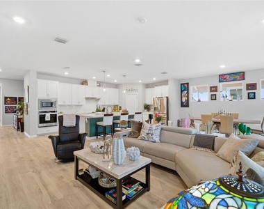 31477 Westbury Estates Avenue - Photo Thumbnail 27
