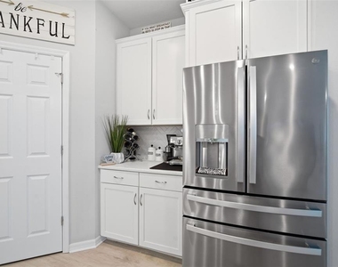 31477 Westbury Estates Avenue - Photo Thumbnail 15