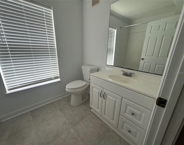18293 Bridle Club Drive - Photo Thumbnail 8