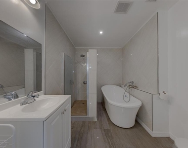 5937 38th Avenue N - Photo Thumbnail 31