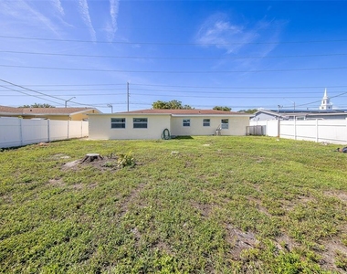 5937 38th Avenue N - Photo Thumbnail 41