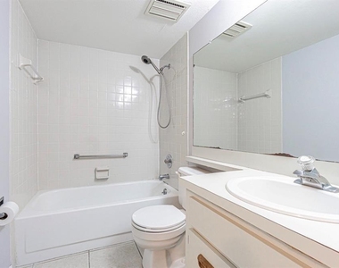 3345 Crystal Court E - Photo Thumbnail 14