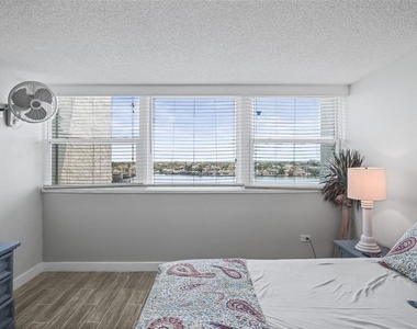 500 Treasure Island Causeway - Photo Thumbnail 18