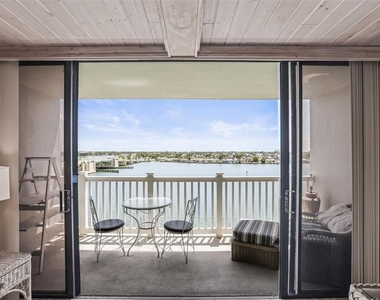 500 Treasure Island Causeway - Photo Thumbnail 16