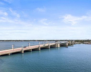 500 Treasure Island Causeway - Photo Thumbnail 12