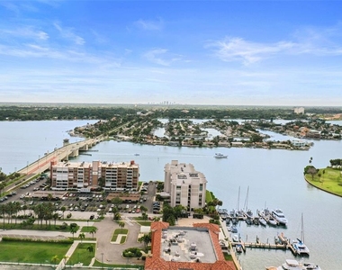 500 Treasure Island Causeway - Photo Thumbnail 3