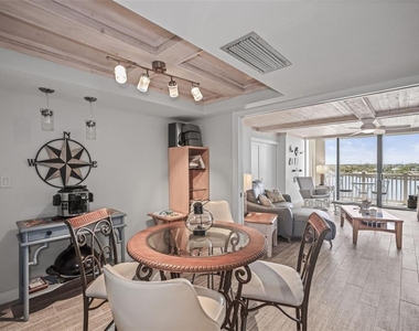 500 Treasure Island Causeway - Photo Thumbnail 29