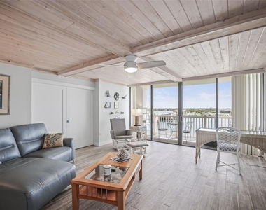 500 Treasure Island Causeway - Photo Thumbnail 7