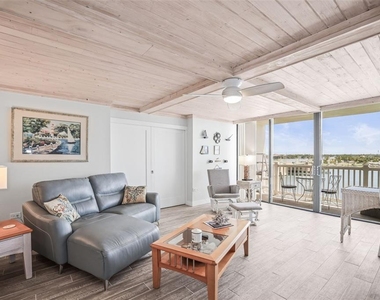 500 Treasure Island Causeway - Photo Thumbnail 8