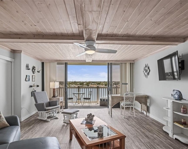 500 Treasure Island Causeway - Photo Thumbnail 5
