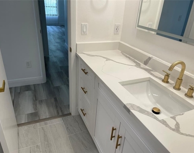 4965 Puritan Circle - Photo Thumbnail 13