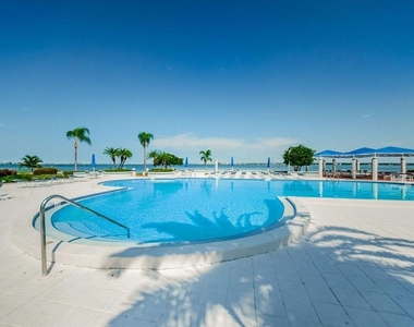 5151 Isla Key Boulevard S - Photo Thumbnail 18