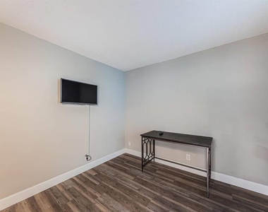 5151 Isla Key Boulevard S - Photo Thumbnail 12