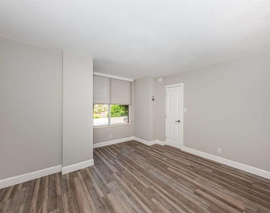 5151 Isla Key Boulevard S - Photo Thumbnail 11