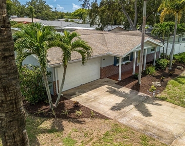 1661 Algonquin Drive - Photo Thumbnail 30