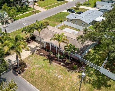1661 Algonquin Drive - Photo Thumbnail 27