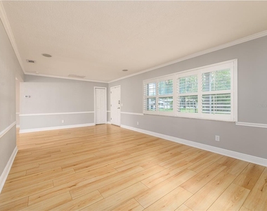 1661 Algonquin Drive - Photo Thumbnail 5