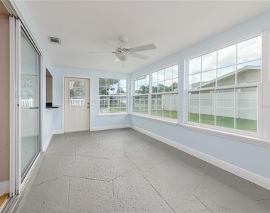 1661 Algonquin Drive - Photo Thumbnail 2