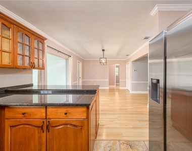 1661 Algonquin Drive - Photo Thumbnail 10