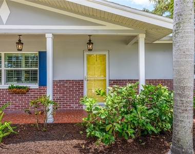 1661 Algonquin Drive - Photo Thumbnail 25