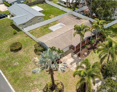 1661 Algonquin Drive - Photo Thumbnail 28