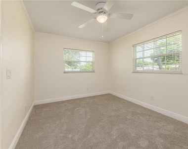 1661 Algonquin Drive - Photo Thumbnail 21