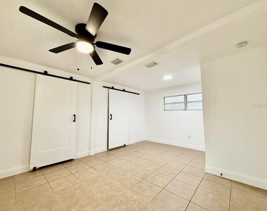 8004 N Marks Street - Photo Thumbnail 14