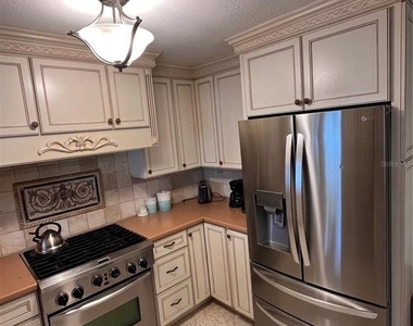 378 Westwinds Drive - Photo Thumbnail 31