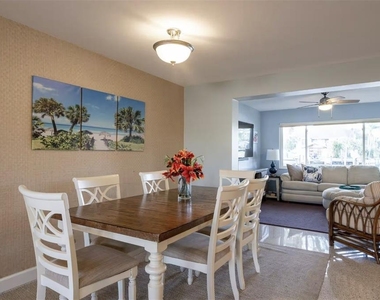 378 Westwinds Drive - Photo Thumbnail 16