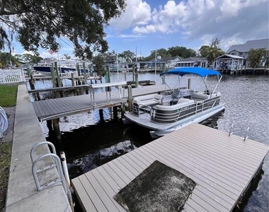 378 Westwinds Drive - Photo Thumbnail 5