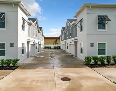 3715 W Wisconsin Avenue - Photo Thumbnail 5