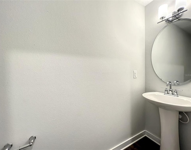 3715 W Wisconsin Avenue - Photo Thumbnail 27