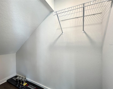 3715 W Wisconsin Avenue - Photo Thumbnail 29
