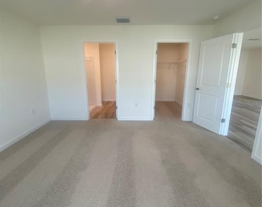 11519 Memorial Drive - Photo Thumbnail 6