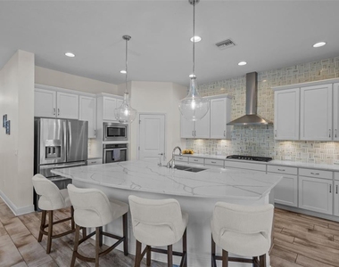 2515 Portico Street - Photo Thumbnail 3