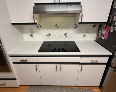 2720 Goldenrod Street - Photo Thumbnail 5