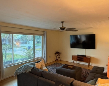 2720 Goldenrod Street - Photo Thumbnail 2