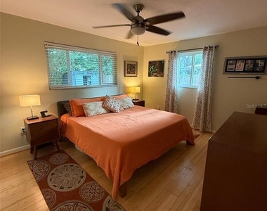 2720 Goldenrod Street - Photo Thumbnail 13