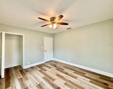5907 N Ola Avenue - Photo Thumbnail 24