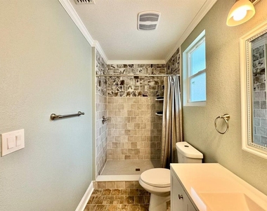 5907 N Ola Avenue - Photo Thumbnail 30