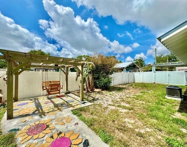 5907 N Ola Avenue - Photo Thumbnail 35