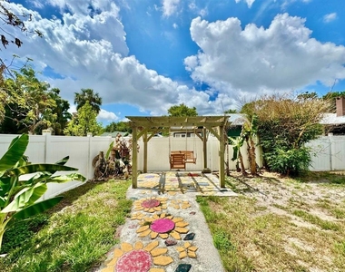 5907 N Ola Avenue - Photo Thumbnail 34