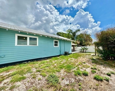 5907 N Ola Avenue - Photo Thumbnail 37