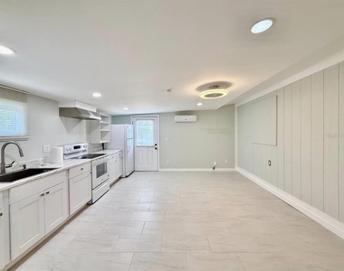 4406 W Trilby Avenue - Photo Thumbnail 27