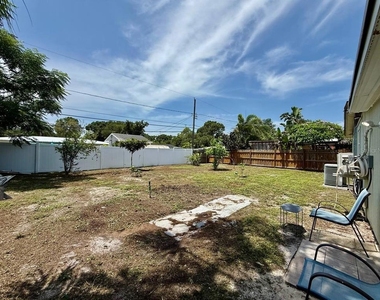 4406 W Trilby Avenue - Photo Thumbnail 32