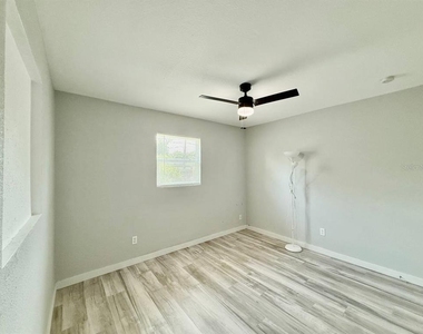 4406 W Trilby Avenue - Photo Thumbnail 21