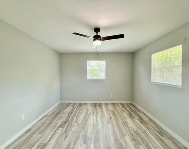 4406 W Trilby Avenue - Photo Thumbnail 15