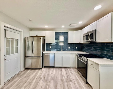 4406 W Trilby Avenue - Photo Thumbnail 11